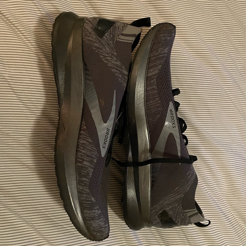 Men’s Brooks Levitate